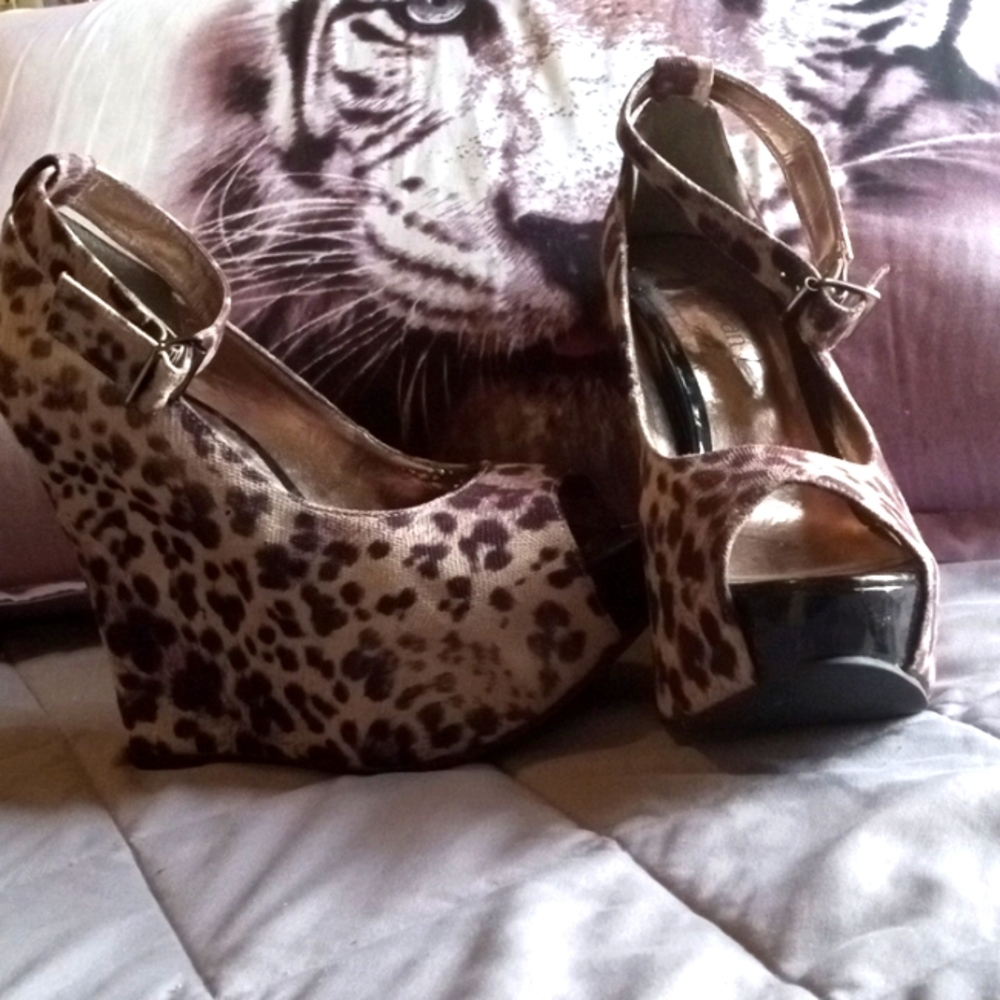 Women Shoes